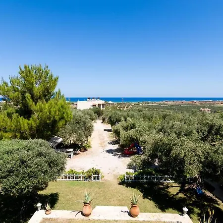 Delightful Seaside Villa Gouves