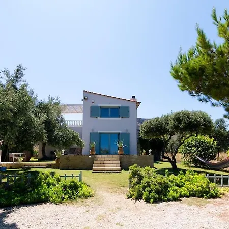 Delightful Seaside Villa